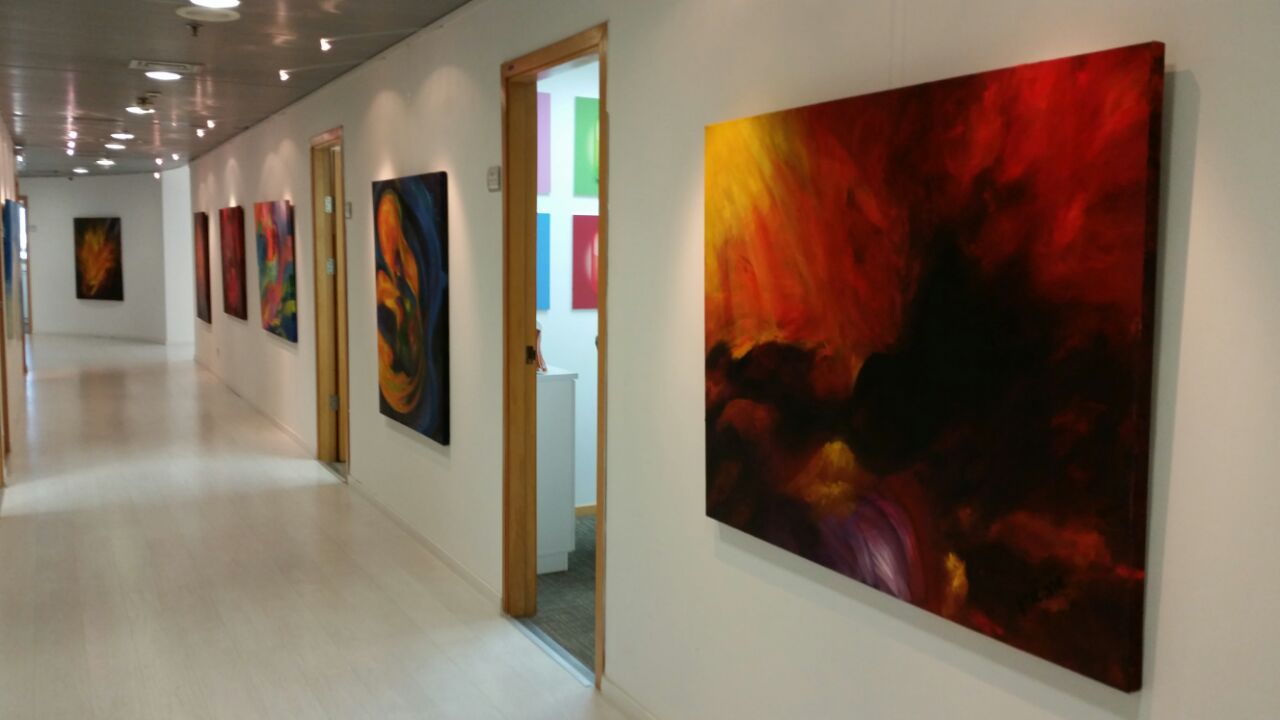 גלריית ציורים במשרדי חב' ZAP1